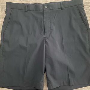 Greg Norman Men's Black Everbest Polyester Chino Golf Shorts Size 40 EUC